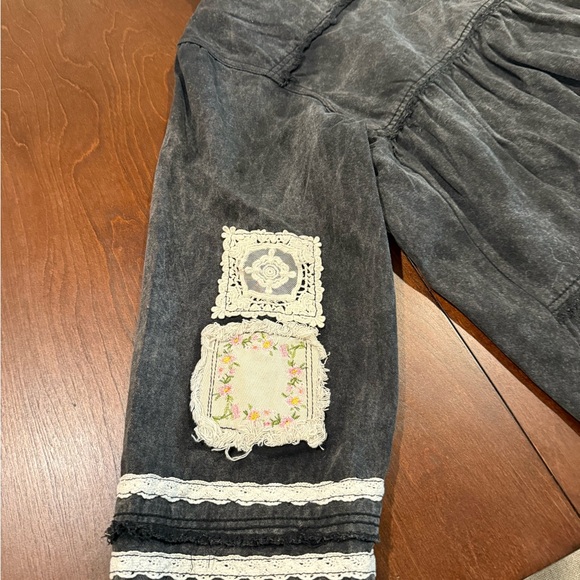 POL Black and Gray Patchwork Jacket
NEW Without Tags - Picture 15 of 16